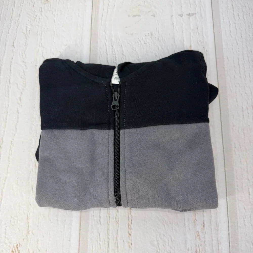 🧥 Carter’s Toddler Boys Zip-Up Hoodie – Black & Gray‎